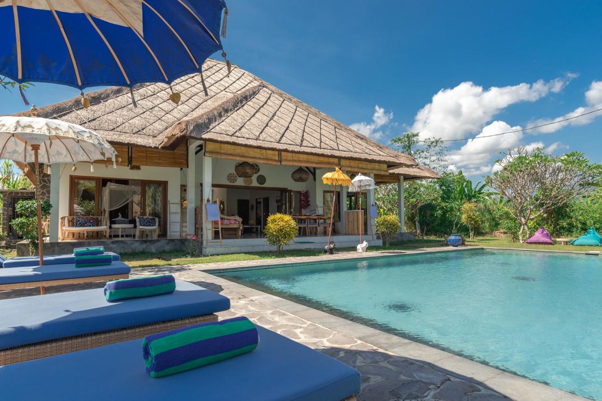 Absolute Beach Front Villa Umeanyar Esterno foto
