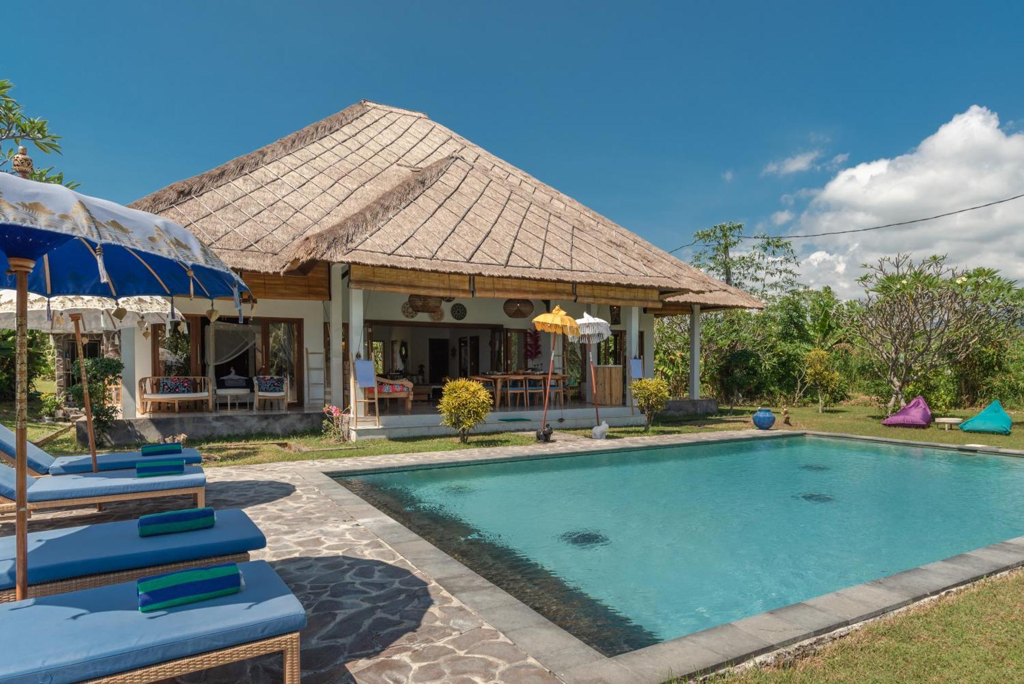 Absolute Beach Front Villa Umeanyar Esterno foto