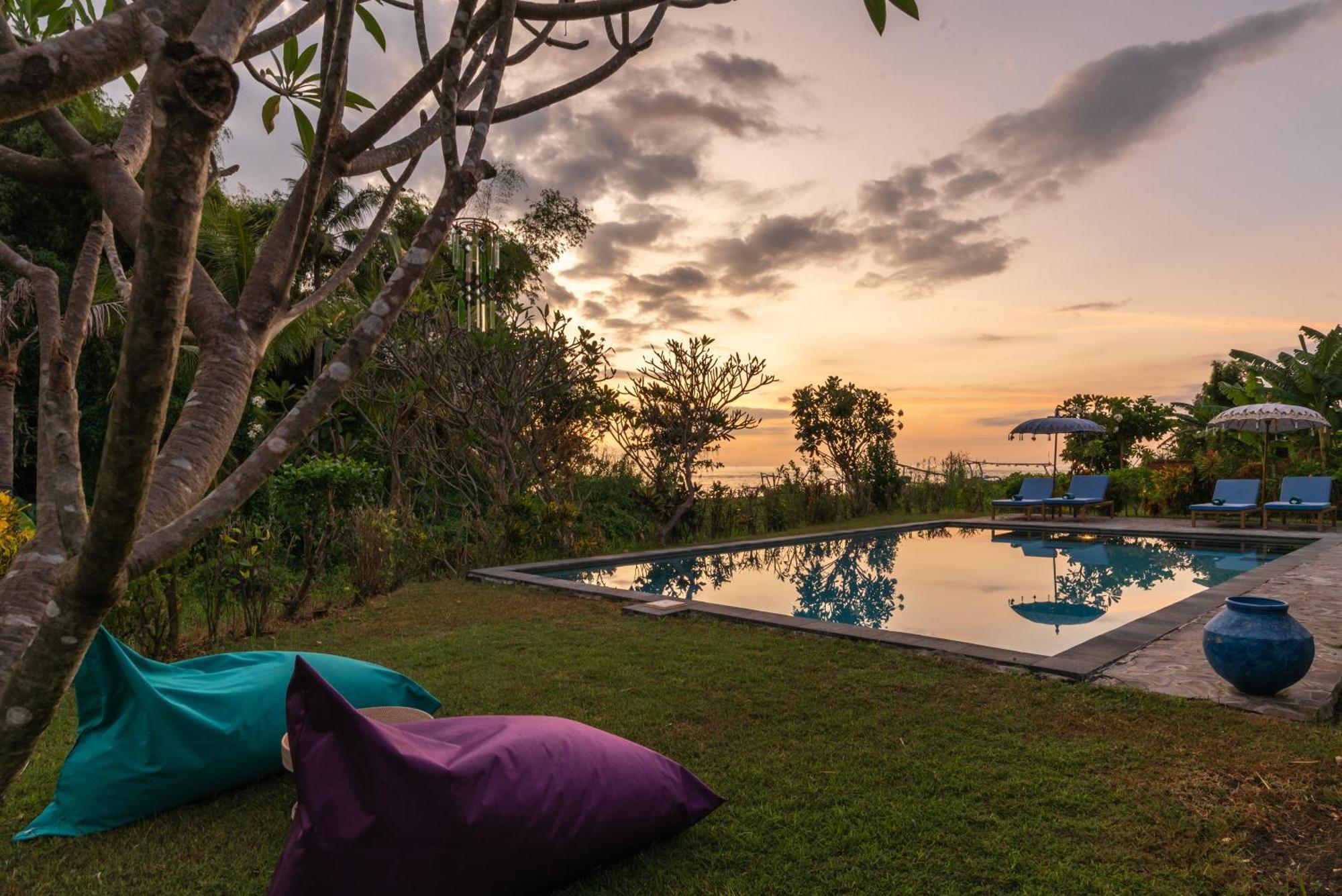 Absolute Beach Front Villa Umeanyar Esterno foto