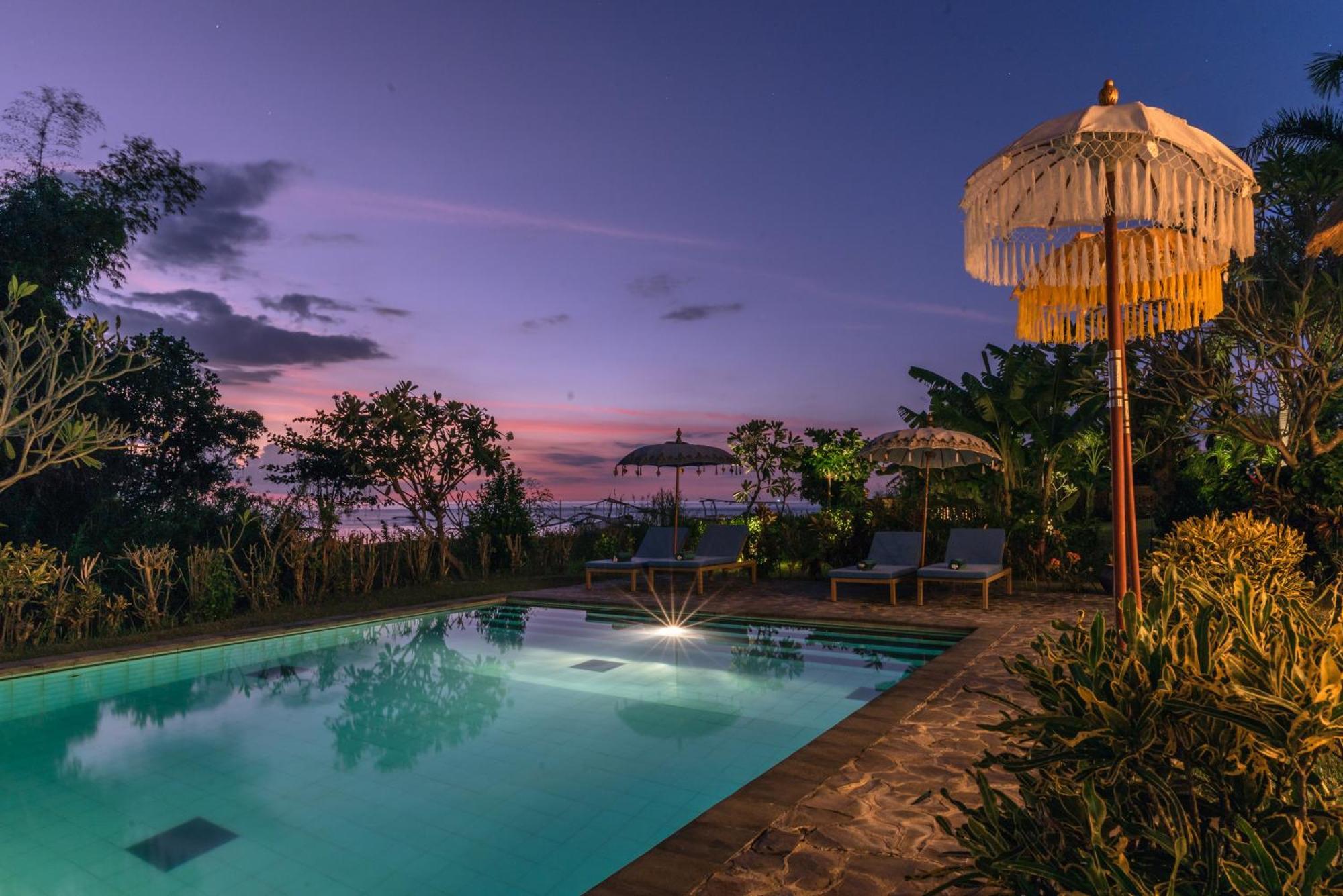 Absolute Beach Front Villa Umeanyar Esterno foto
